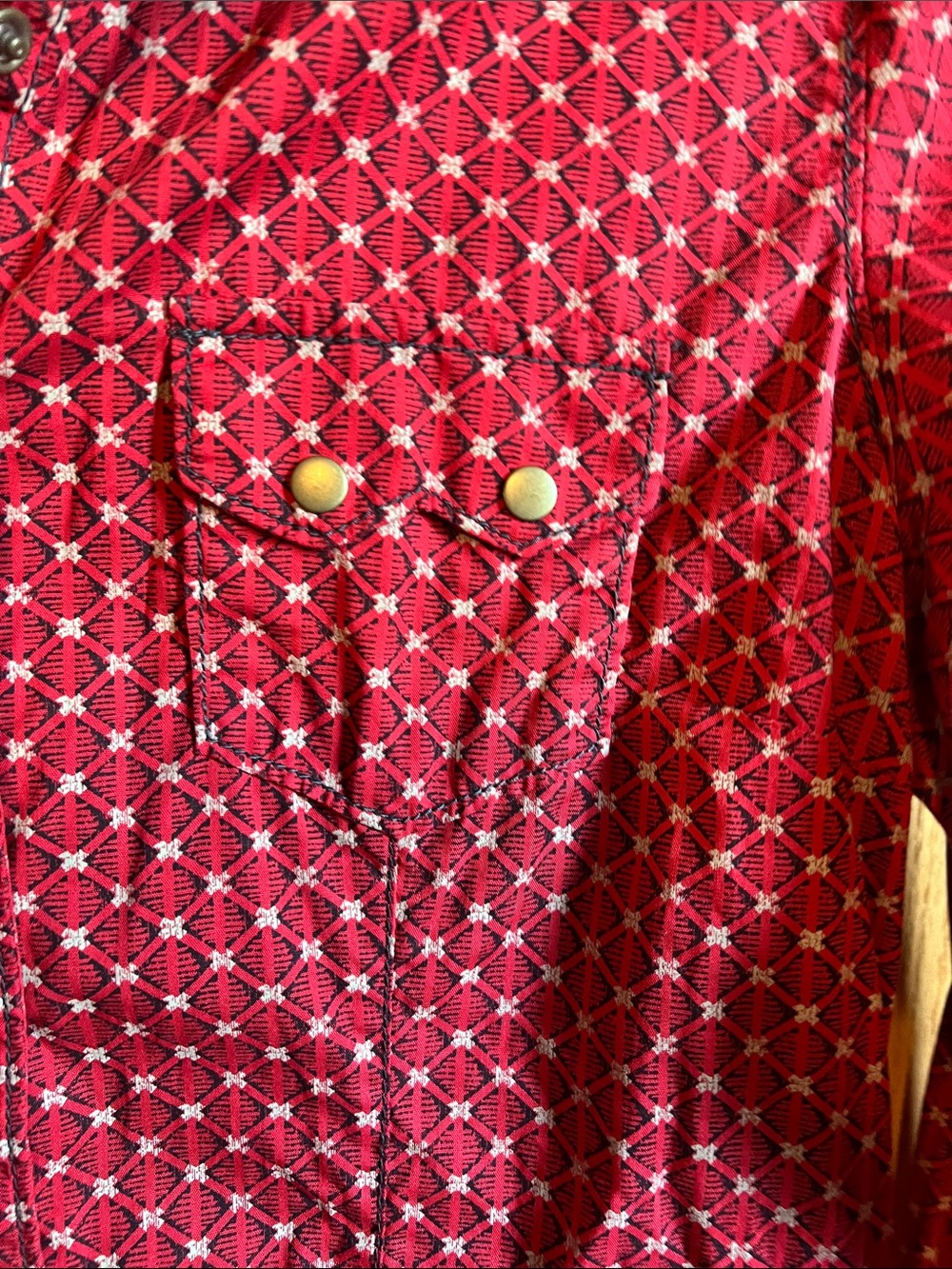 Cruel, Red Geometric Snap-Front Western Shirt size ladies large. - Picture 6 of 7